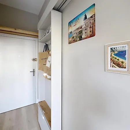 Apartment Cozy With Garden And Parking In Cannes