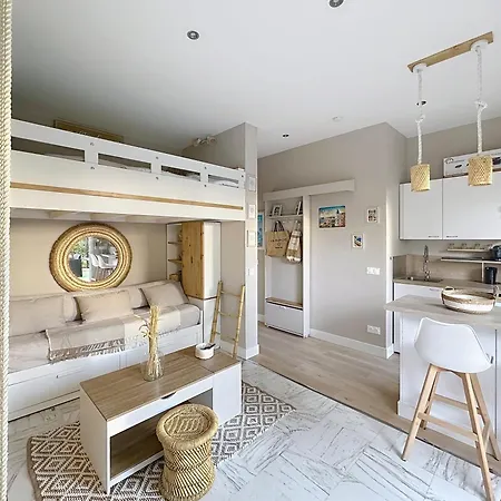 Cozy With Garden And Parking In Cannes
