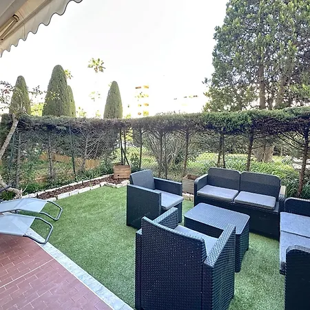 Cozy With Garden And Parking In Cannes
